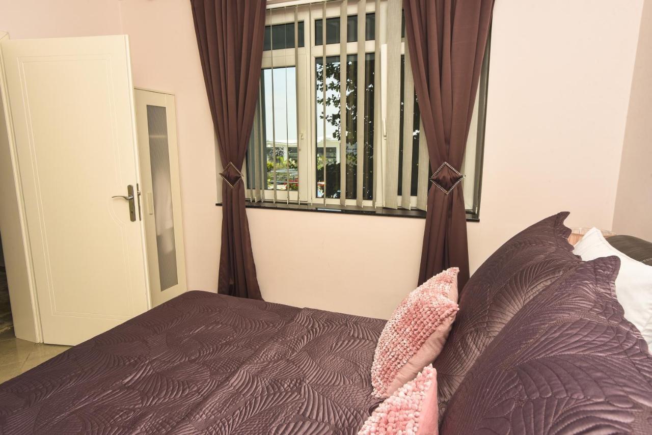 Apartments Villa Graf Smederevo Ngoại thất bức ảnh