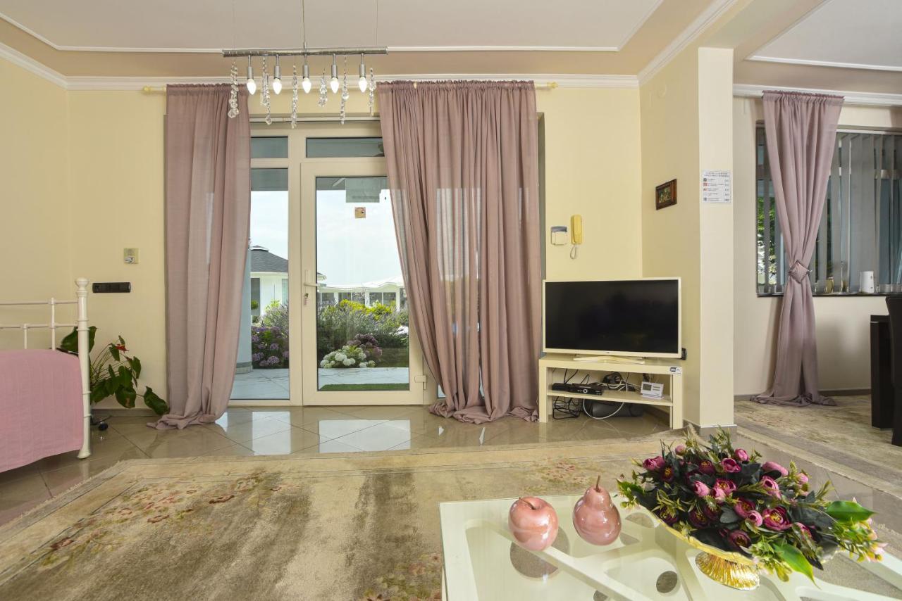 Apartments Villa Graf Smederevo Ngoại thất bức ảnh