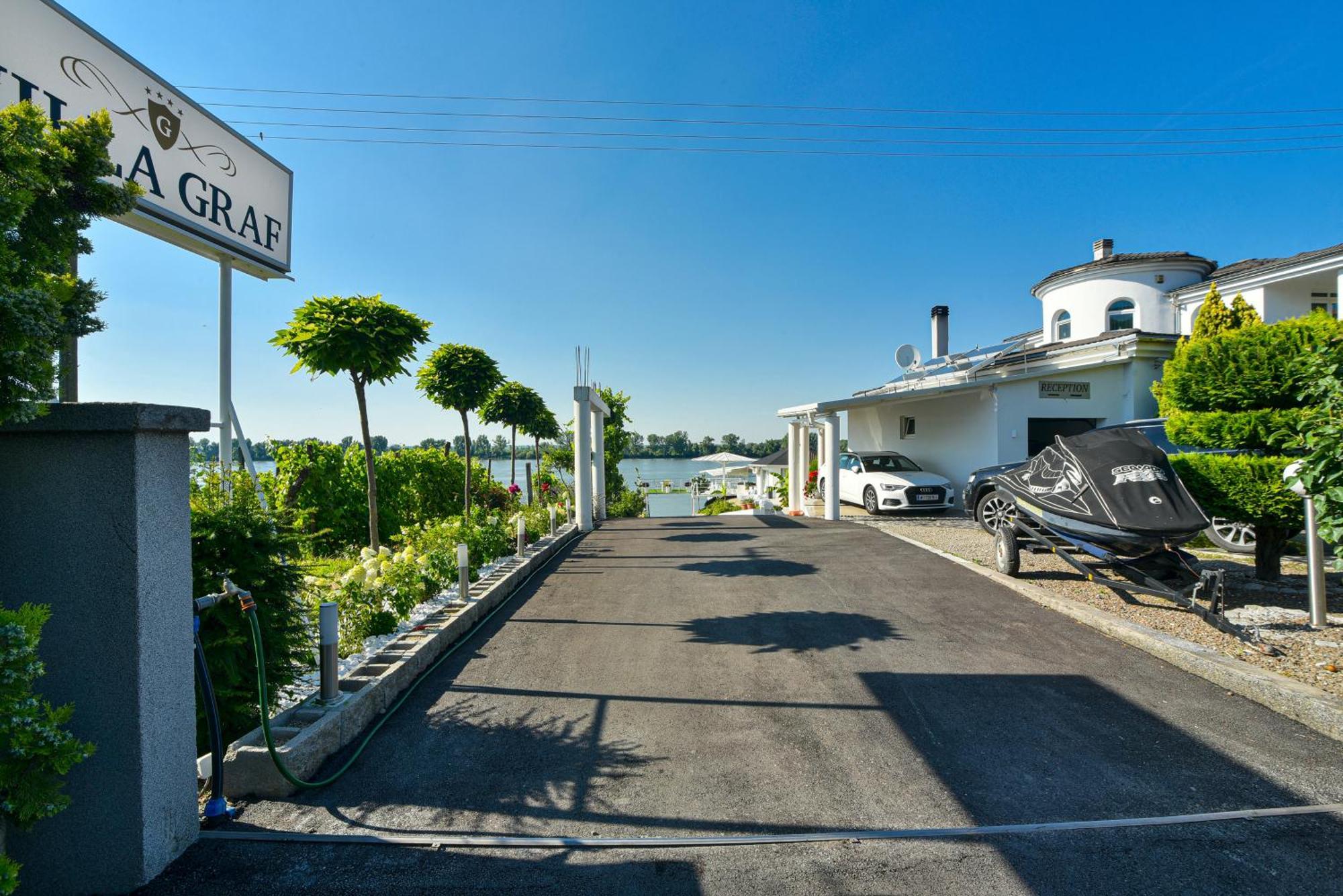 Apartments Villa Graf Smederevo Ngoại thất bức ảnh