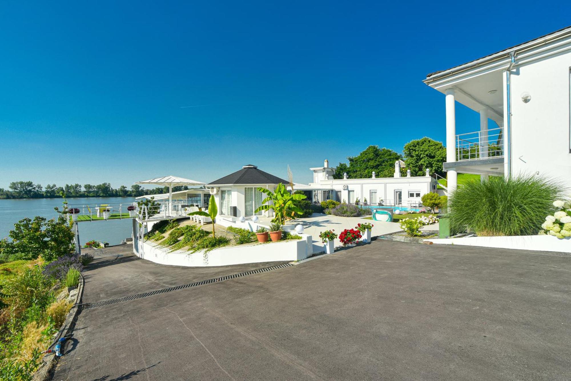 Apartments Villa Graf Smederevo Ngoại thất bức ảnh