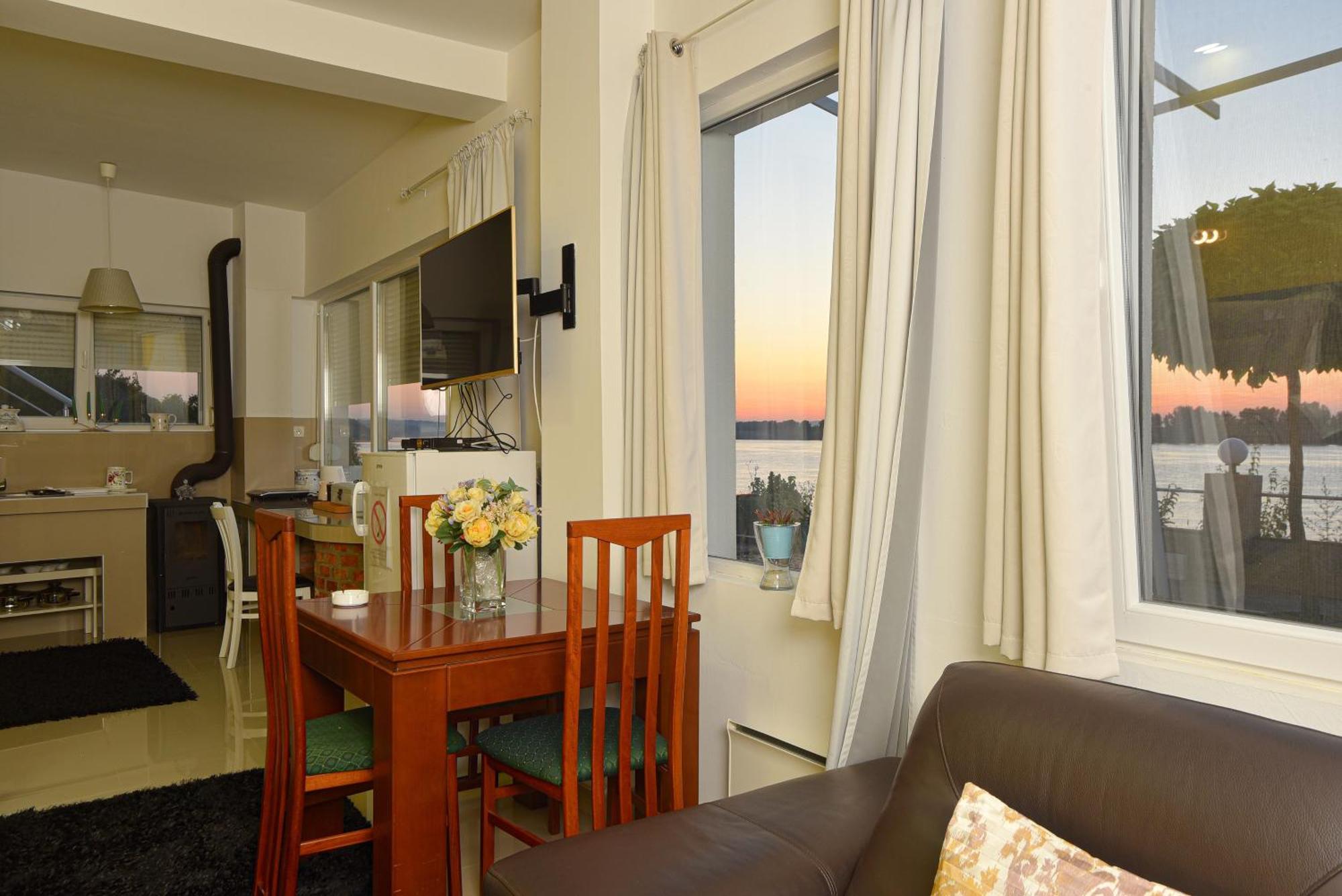 Apartments Villa Graf Smederevo Ngoại thất bức ảnh